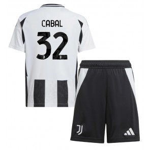 Juventus Juan Cabal #32 Hemmakläder Barn 2024-25 Kortärmad (+ Korta byxor)